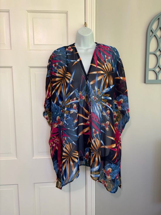 Questions Tops - Tropical Floral Sheer Kimono Blouse - Navy/Multicolor
